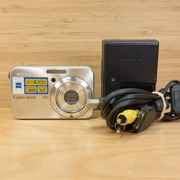 Vintage Sony Cyber-shot DSC-N1 Digital Camera / 8.1MP / 3X Optical Zoom / Tested - Picture 2 of 9